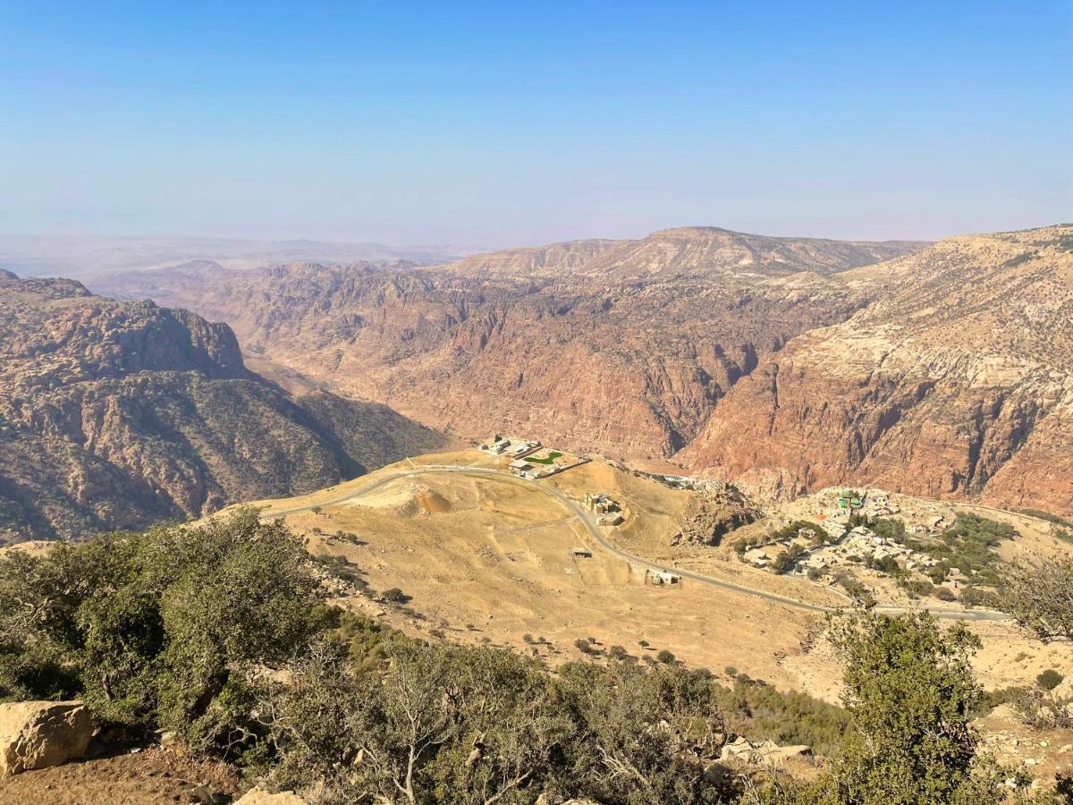 Jabal Dana Hotel - The Highest Hotel In Jordan 外观 照片