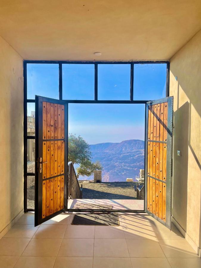 Jabal Dana Hotel - The Highest Hotel In Jordan 外观 照片