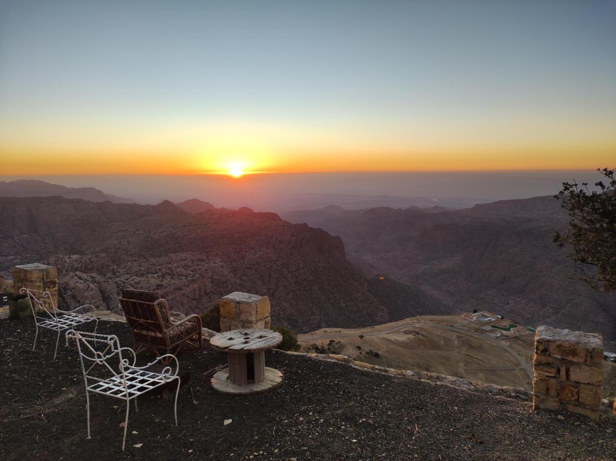 Jabal Dana Hotel - The Highest Hotel In Jordan 外观 照片