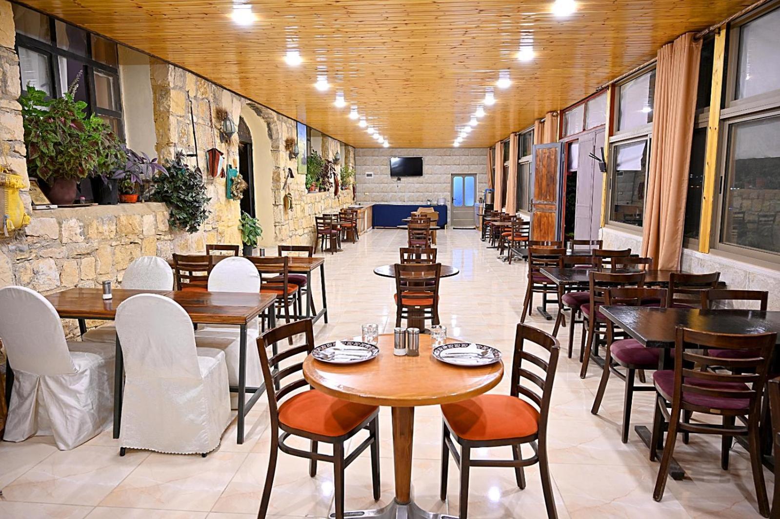 Jabal Dana Hotel - The Highest Hotel In Jordan 外观 照片